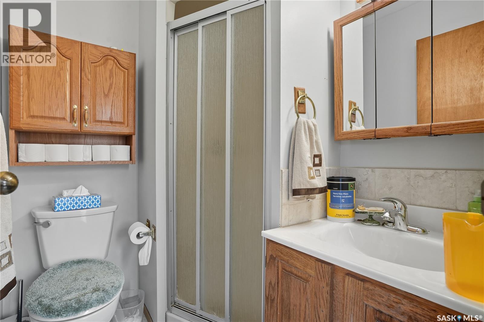 301 5th Avenue, Avonlea, Saskatchewan  S0H 0C0 - Photo 15 - SK020292