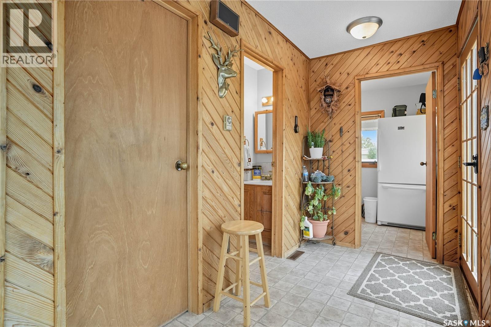 301 5th Avenue, Avonlea, Saskatchewan  S0H 0C0 - Photo 14 - SK020292