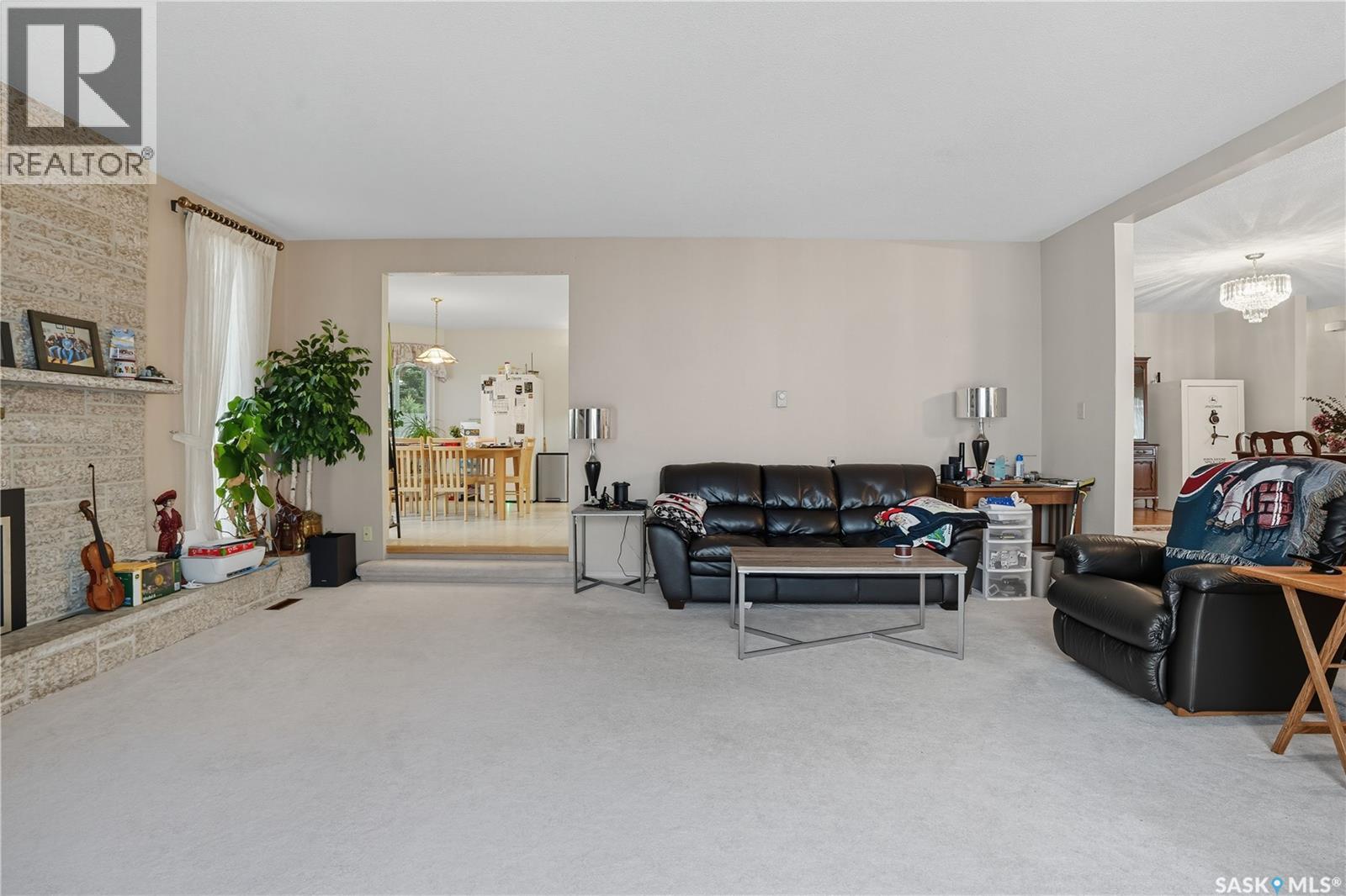 301 5th Avenue, Avonlea, Saskatchewan  S0H 0C0 - Photo 13 - SK020292