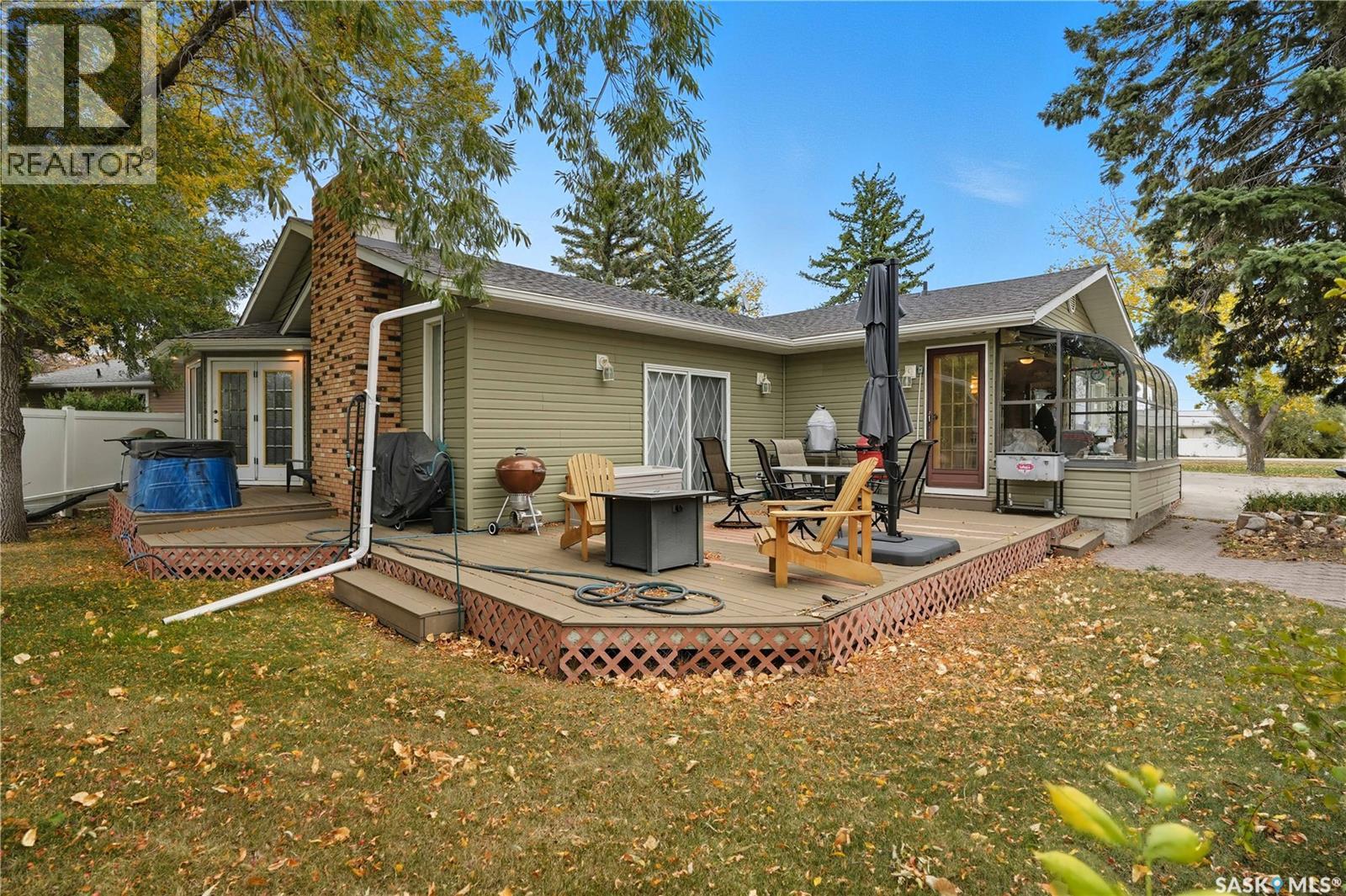 301 5th Avenue, Avonlea, Saskatchewan  S0H 0C0 - Photo 35 - SK020292