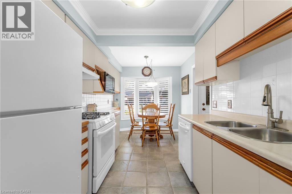 15 Ellington Avenue Unit# 3, Stoney Creek, Ontario  L8E 4P3 - Photo 10 - 40776703