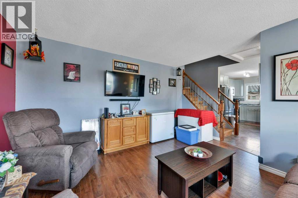 2 Greenham Drive, Red Deer, Alberta  T4P 2X4 - Photo 7 - A2257818