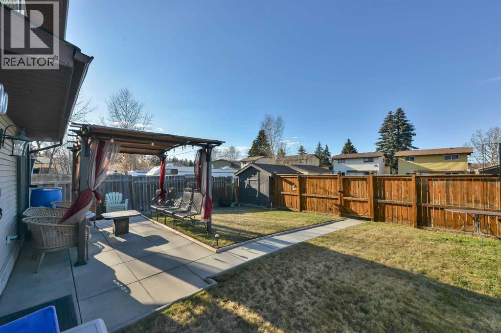 2 Greenham Drive, Red Deer, Alberta  T4P 2X4 - Photo 43 - A2257818