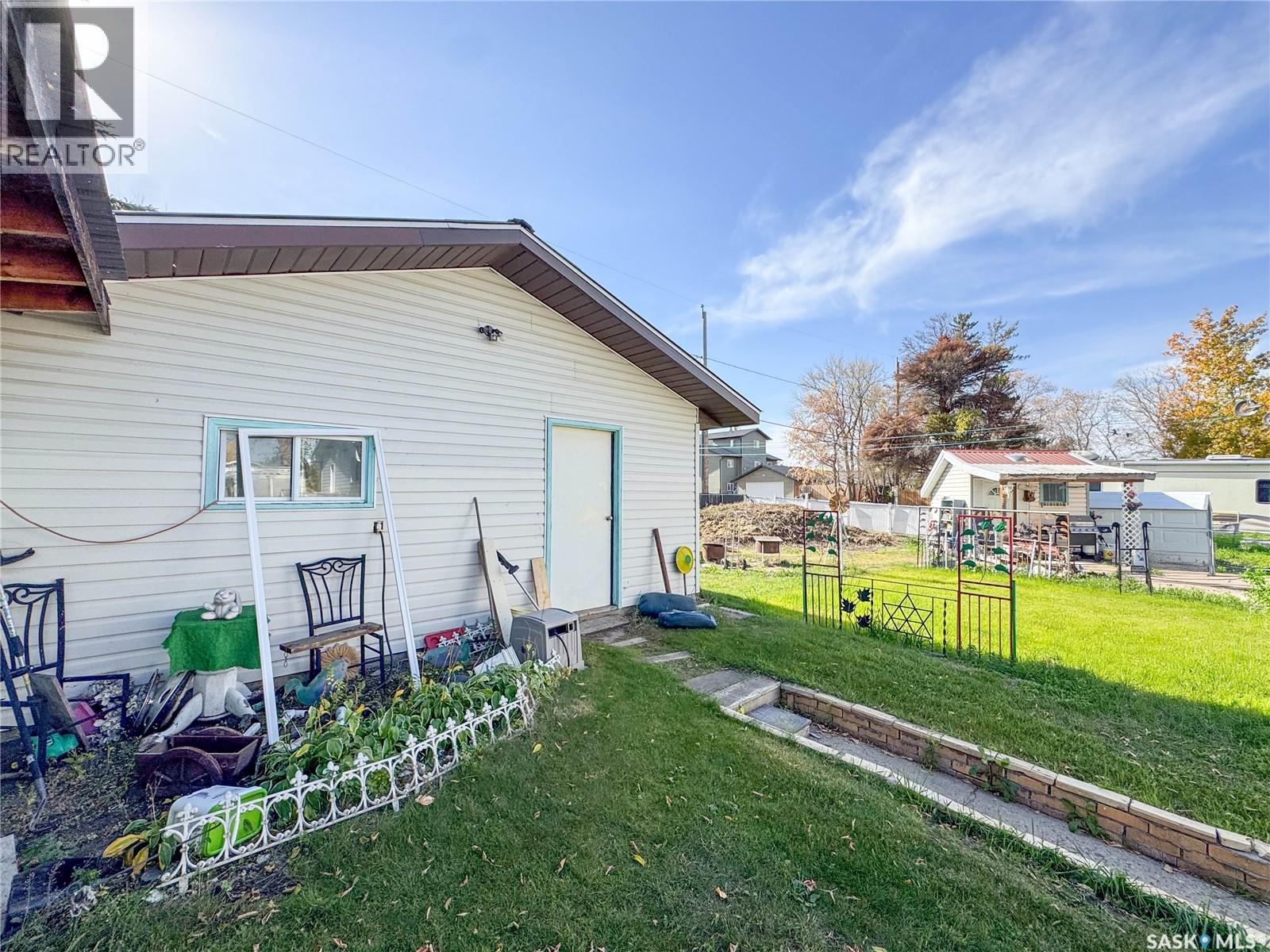258 Pine Street, Buckland Rm No. 491, Saskatchewan  S6V 5R3 - Photo 24 - SK020011
