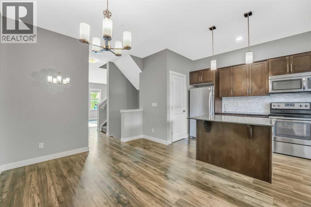 315 Hillcrest Drive Sw, Airdrie, Alberta  T4B 4C7 - Photo 8 - A2237905