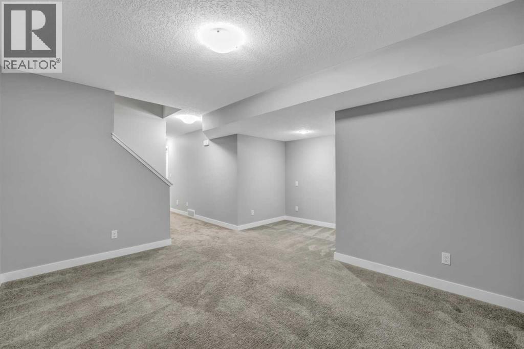 315 Hillcrest Drive Sw, Airdrie, Alberta  T4B 4C7 - Photo 24 - A2237905