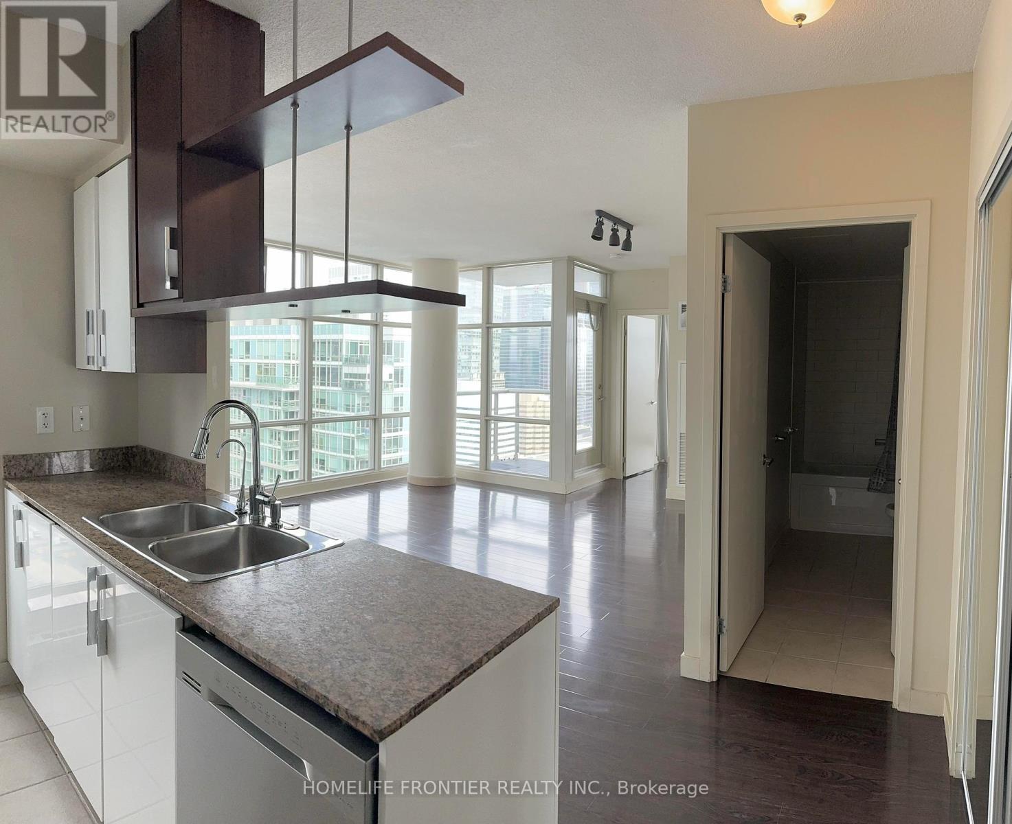 3806 - 10 Navy Wharf Court, Toronto, Ontario  M5V 3V2 - Photo 4 - C12450406