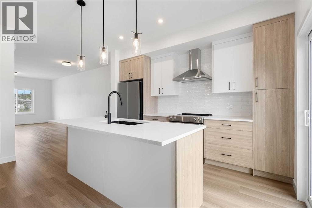 2219 81st Street Sw, Calgary, Alberta  T3H 3V8 - Photo 3 - A2243163