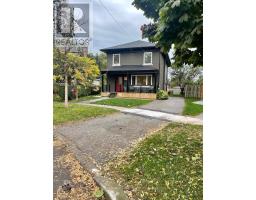 2 LEA GROVE CRESCENT, Toronto, Ontario