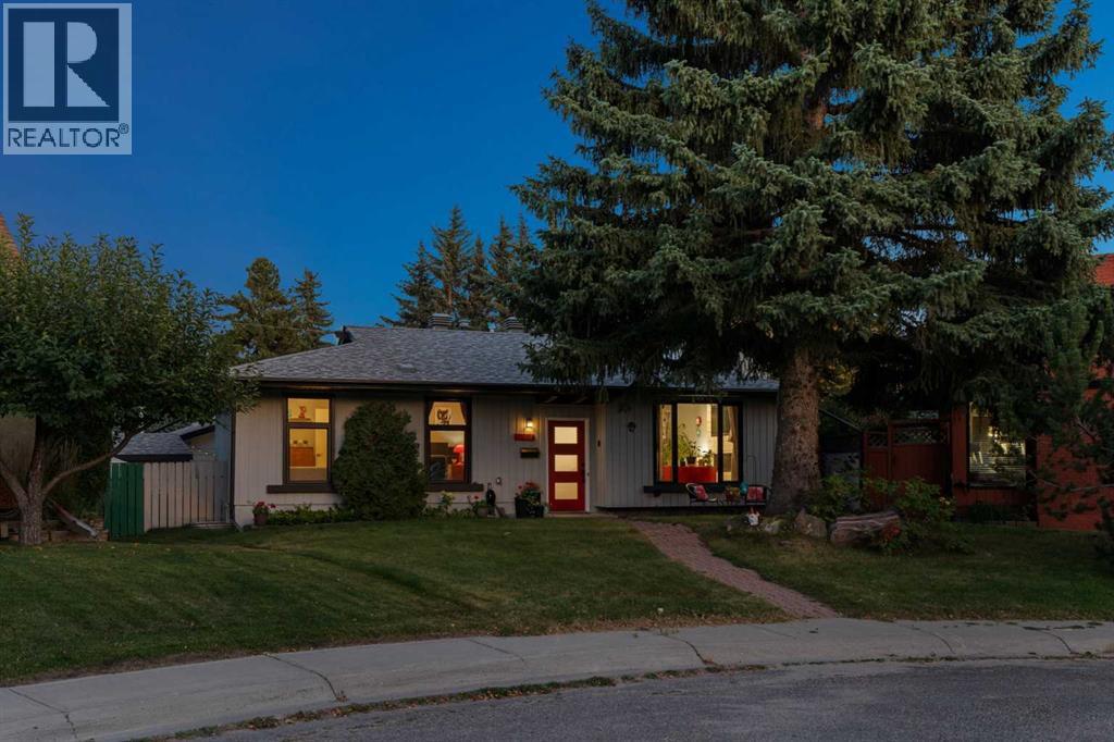 224 Cedarbrae Crescent Sw, Calgary, Alberta  T2W 1Y4 - Photo 2 - A2260385