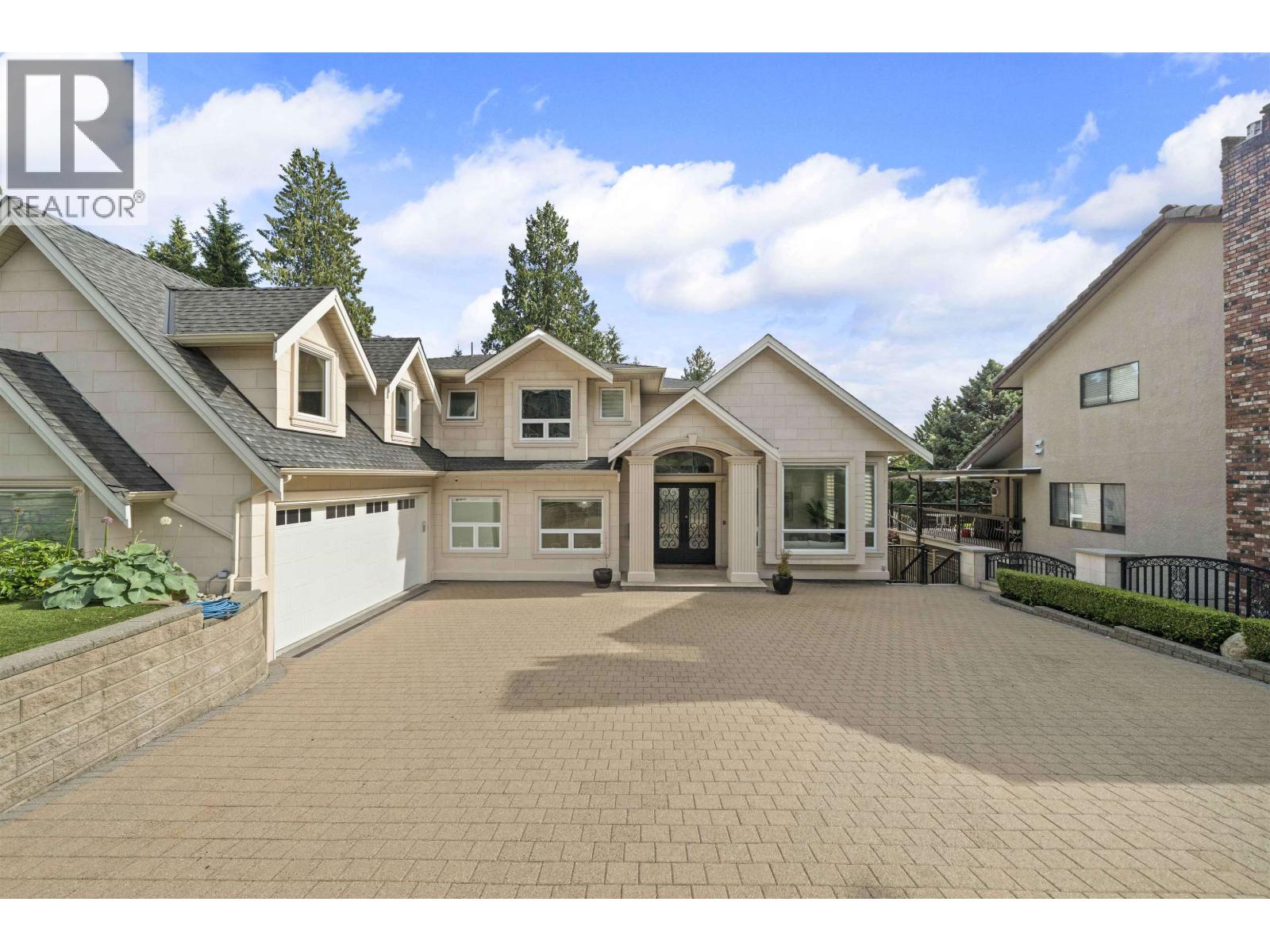 7638 Aubrey Street, Burnaby, British Columbia  V5A 1K7 - Photo 2 - R3029506