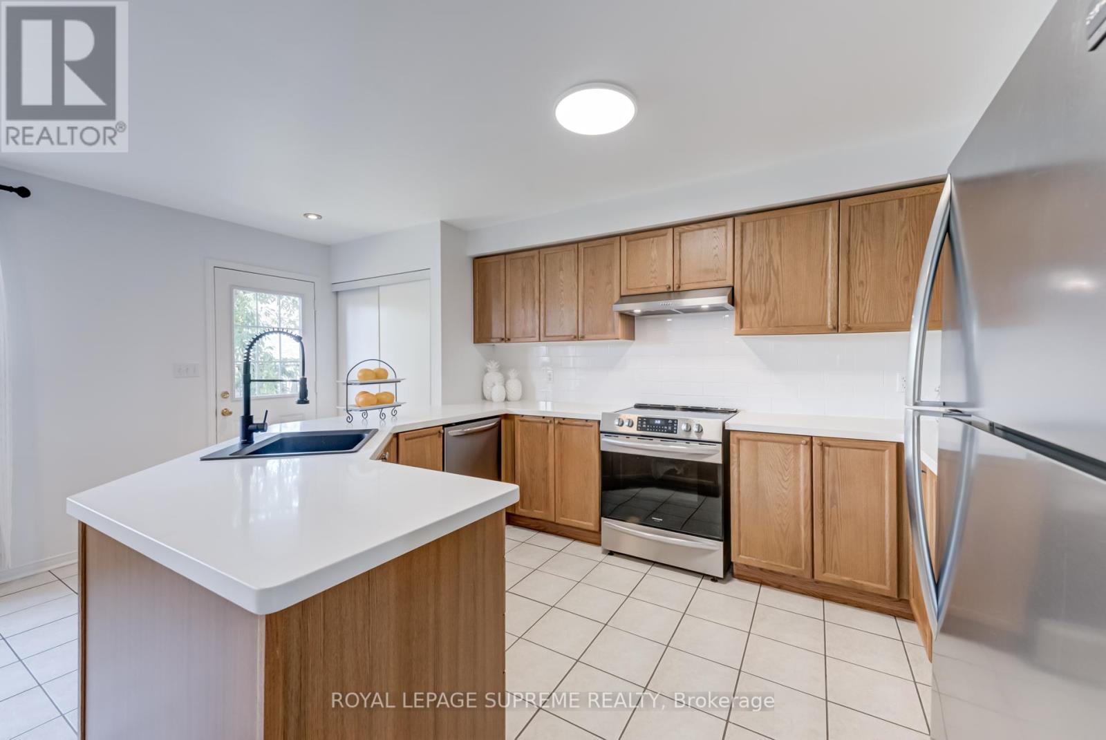 594 Napa Valley Avenue, Vaughan, Ontario  L4H 1R1 - Photo 7 - N12450529