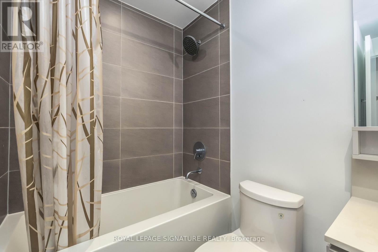 1810 - 950 Portage Parkway, Vaughan, Ontario  L4K 0J7 - Photo 18 - N12450560