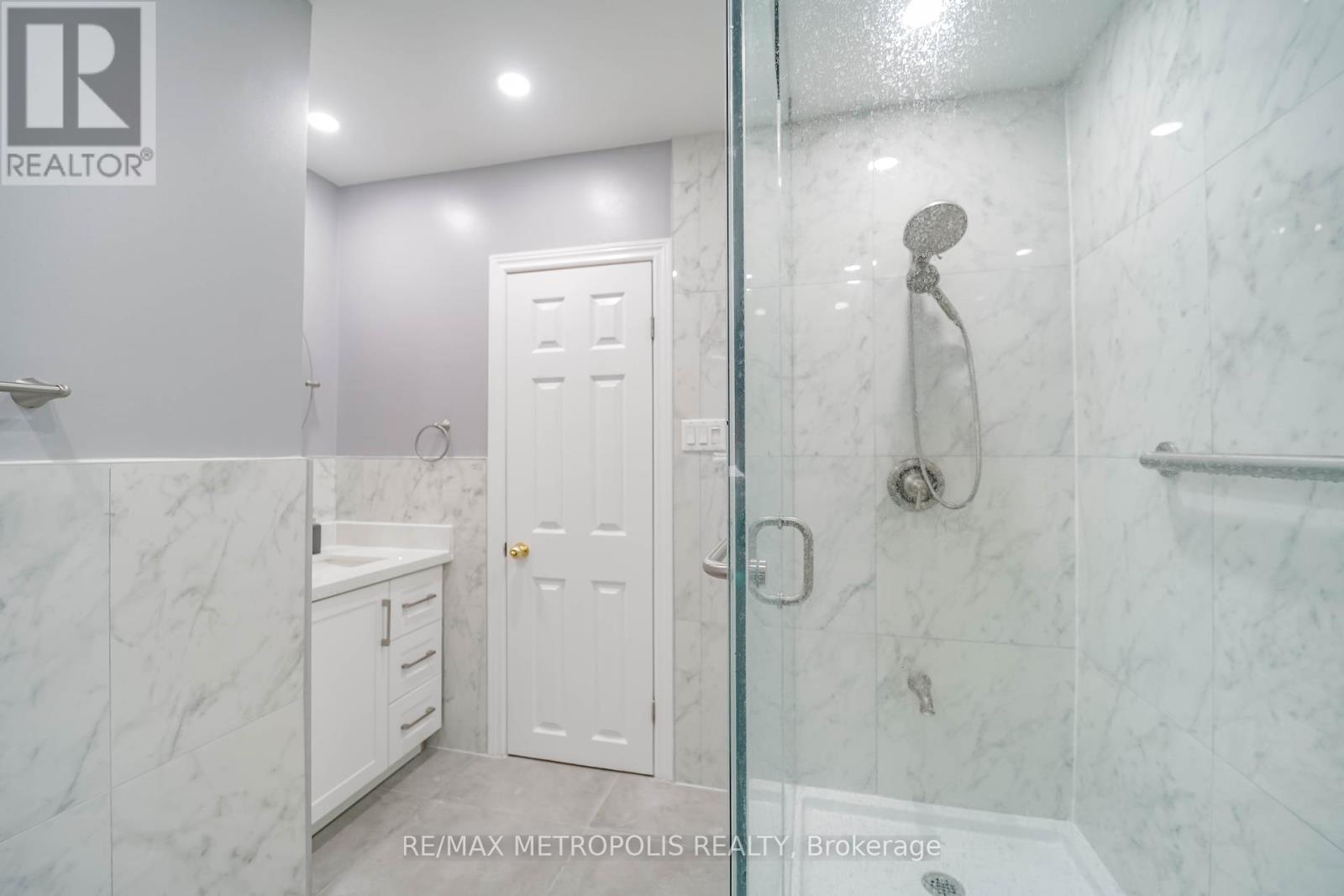 23 Hawman Avenue, King, Ontario  L0G 1N0 - Photo 30 - N12450588