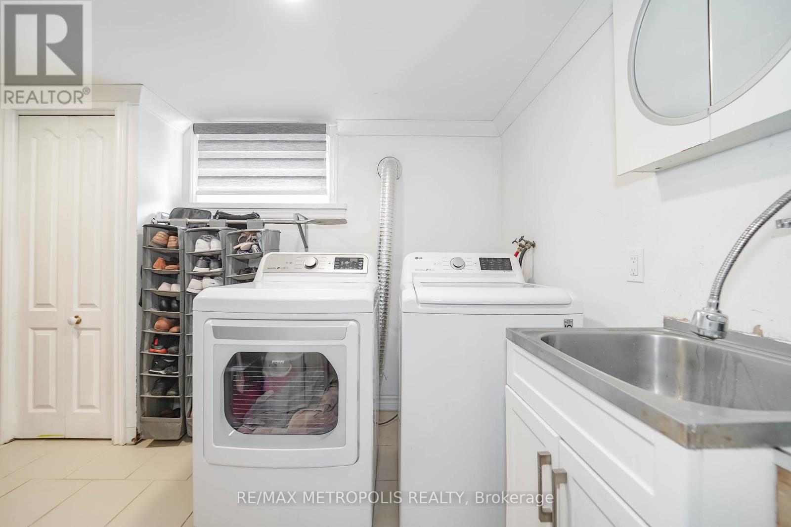 23 Hawman Avenue, King, Ontario  L0G 1N0 - Photo 38 - N12450588