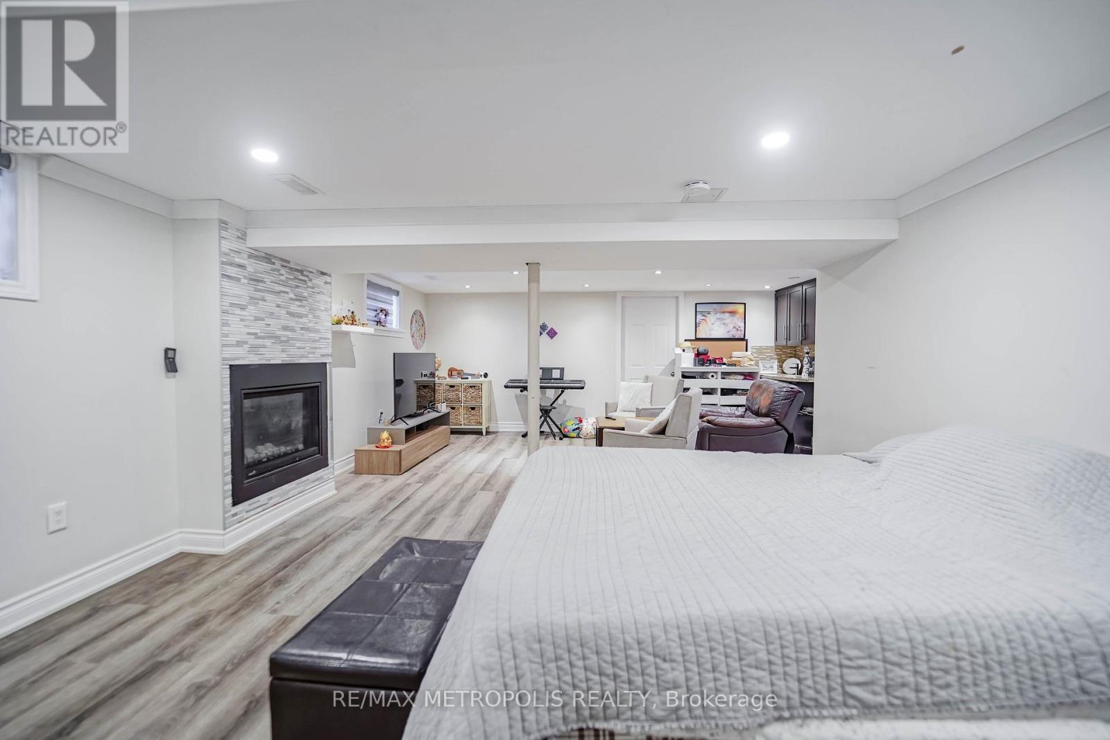 23 Hawman Avenue, King, Ontario  L0G 1N0 - Photo 48 - N12450588