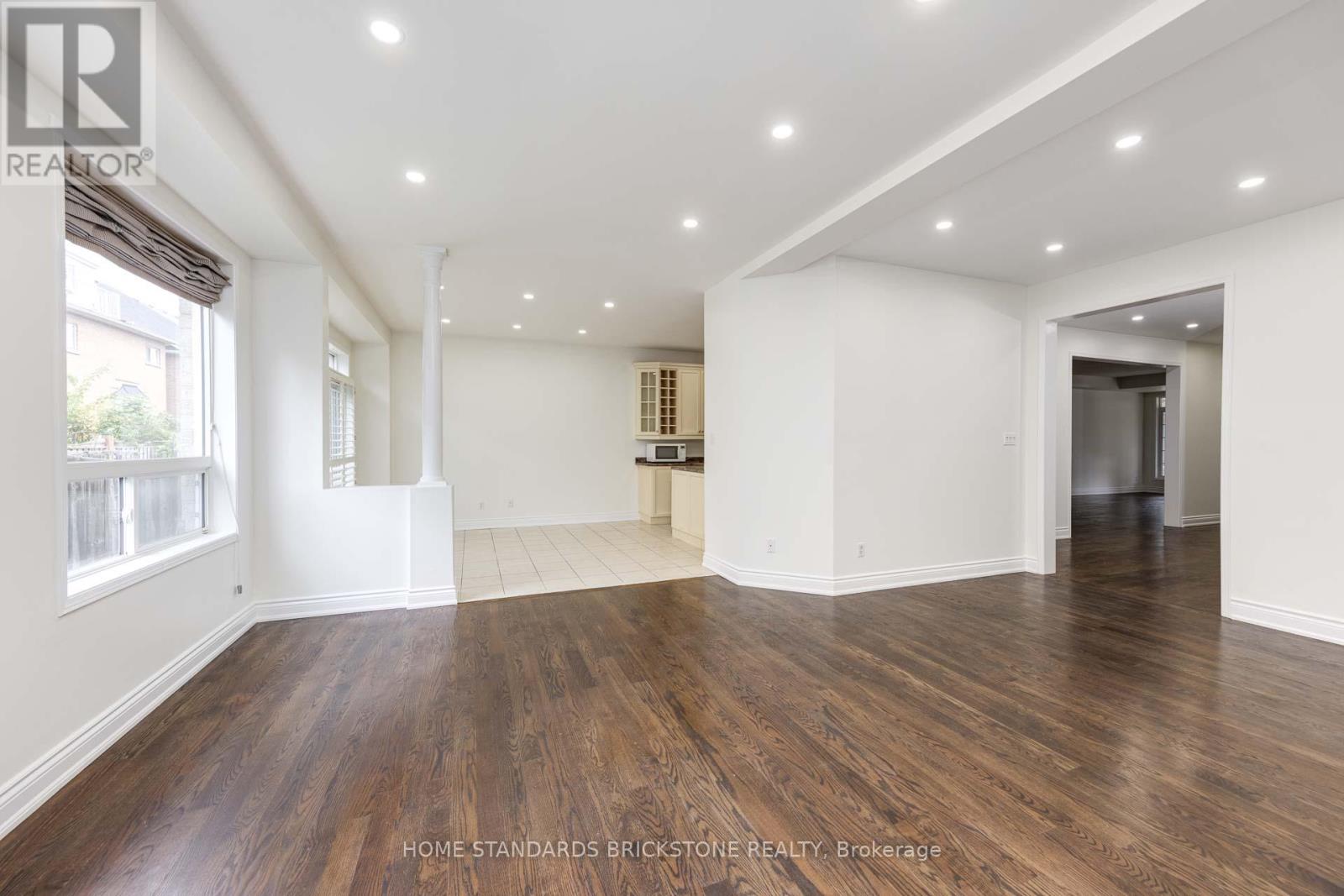 76 Leameadow Road, Vaughan, Ontario  L4J 8T5 - Photo 12 - N12450594