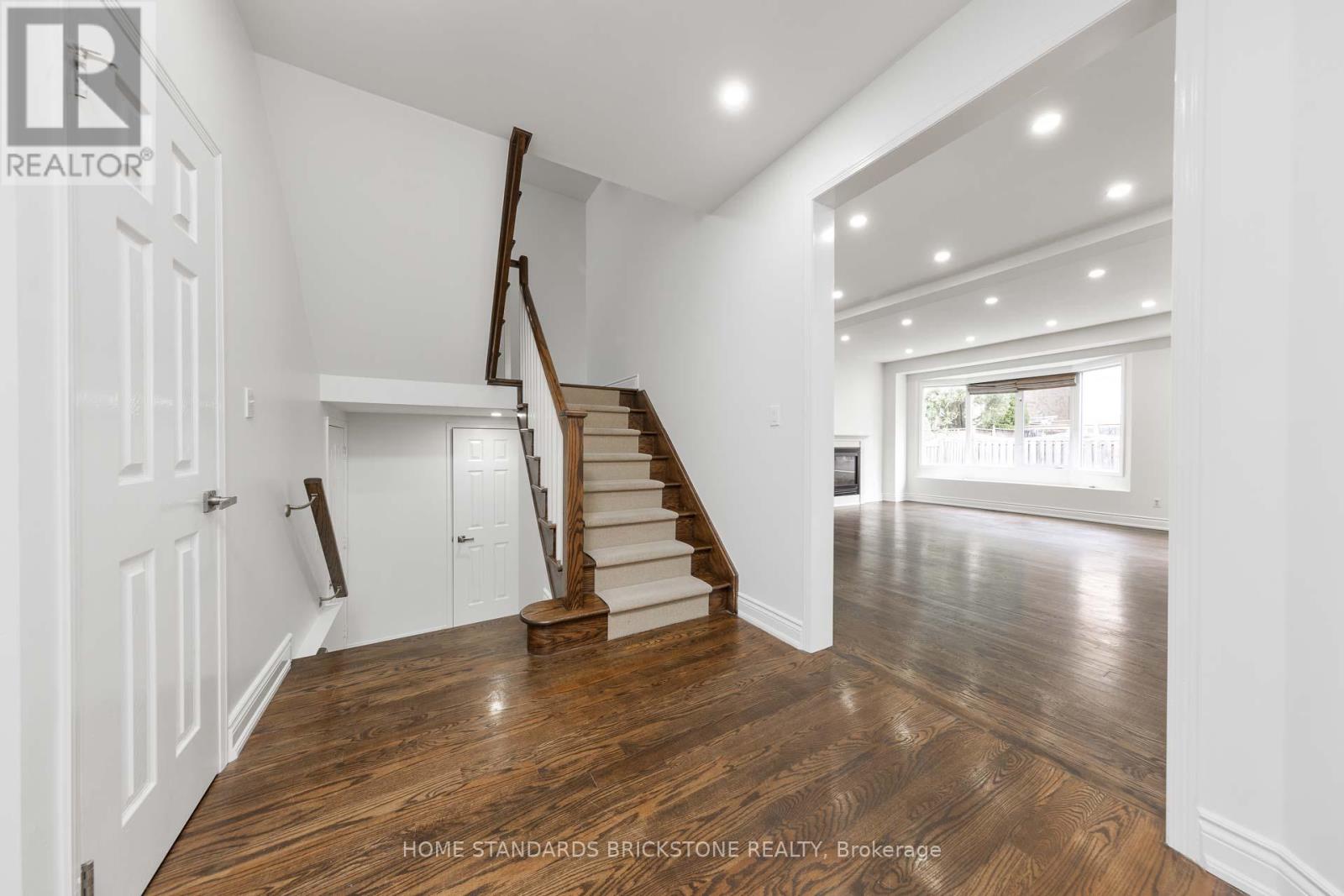 76 Leameadow Road, Vaughan, Ontario  L4J 8T5 - Photo 21 - N12450594