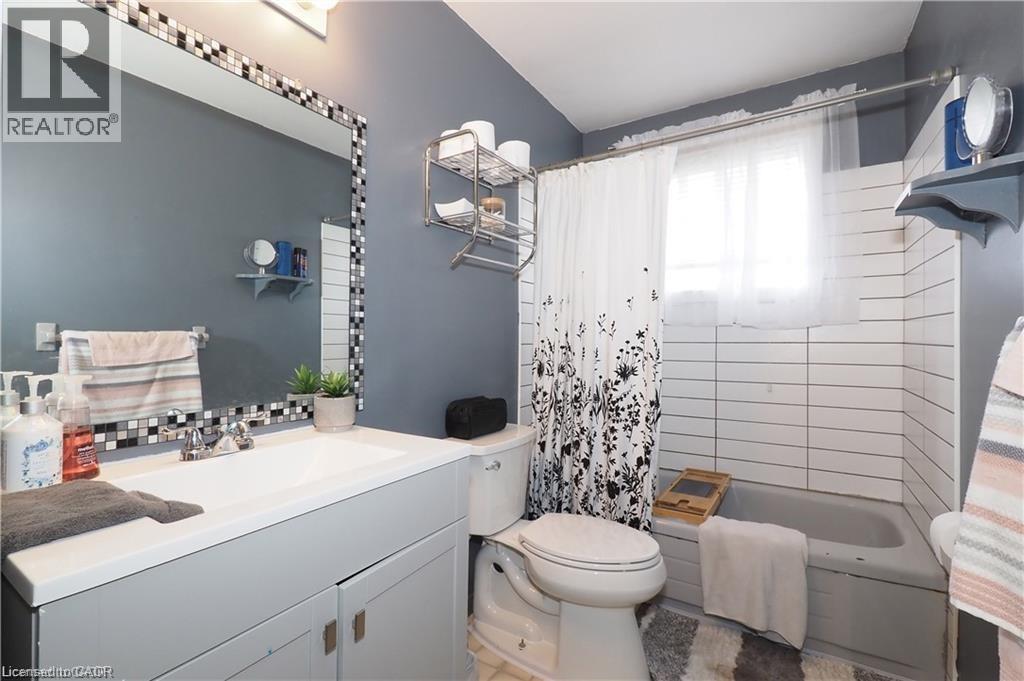 51 Memory Lane, Cambridge, Ontario  N3C 3W9 - Photo 15 - 40777112