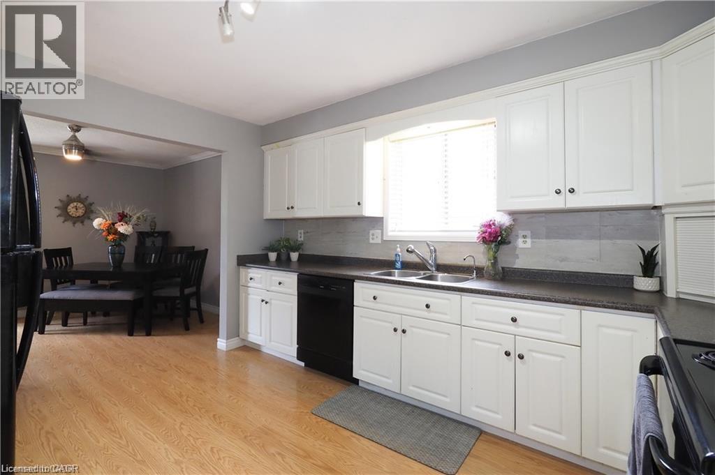 51 Memory Lane, Cambridge, Ontario  N3C 3W9 - Photo 7 - 40777112