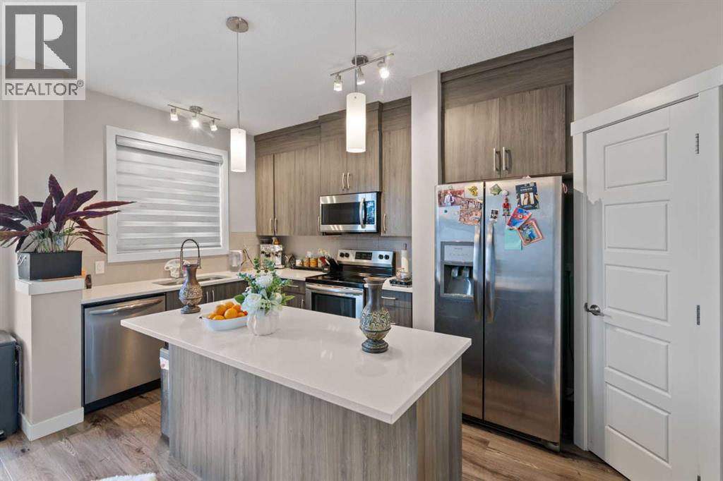 128 Livingston Parade Ne, Calgary, Alberta  T3P 0V6 - Photo 8 - A2262949