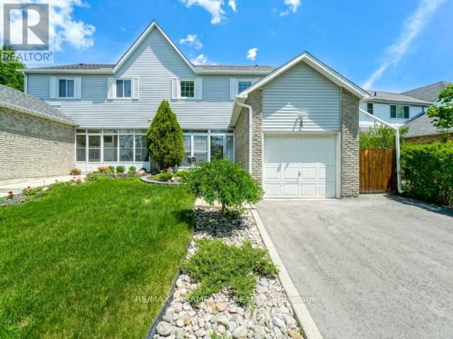 4 ASTOREVILLE SQUARE, Brampton, Ontario