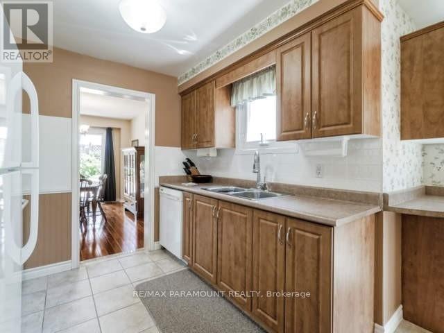 4 Astoreville Square, Brampton, Ontario  L6Z 1H4 - Photo 13 - W12450505