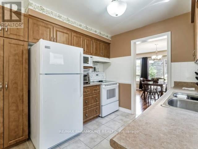 4 Astoreville Square, Brampton, Ontario  L6Z 1H4 - Photo 14 - W12450505