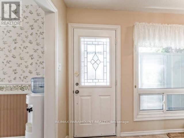 4 Astoreville Square, Brampton, Ontario  L6Z 1H4 - Photo 4 - W12450505