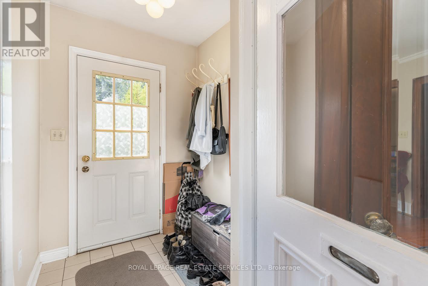 85 Kennedy Avenue, Toronto, Ontario  M6S 2X8 - Photo 3 - W12450510