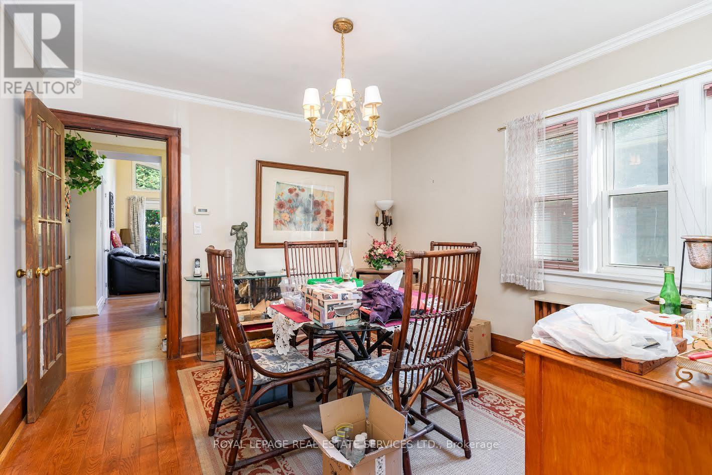 85 Kennedy Avenue, Toronto, Ontario  M6S 2X8 - Photo 7 - W12450510