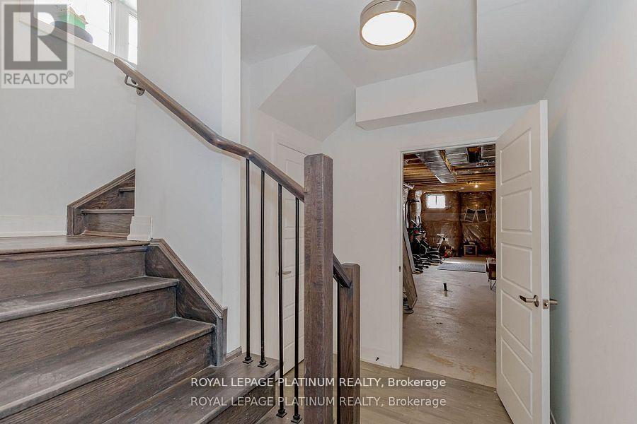 1343 Marblehead Road, Oakville, Ontario  L6M 5N7 - Photo 22 - W12450511