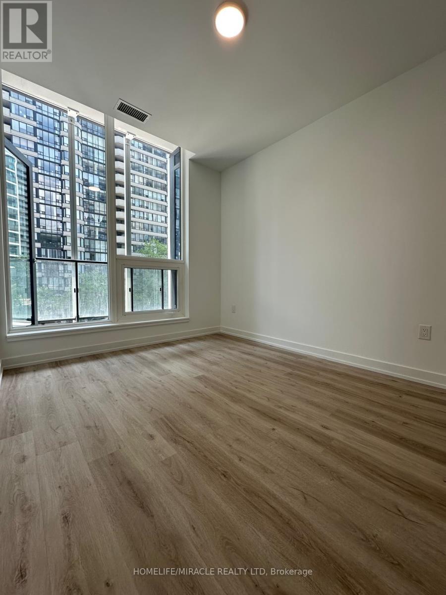 0213 - 395 Square One Drive, Mississauga, Ontario  L5B 0C6 - Photo 10 - W12450531