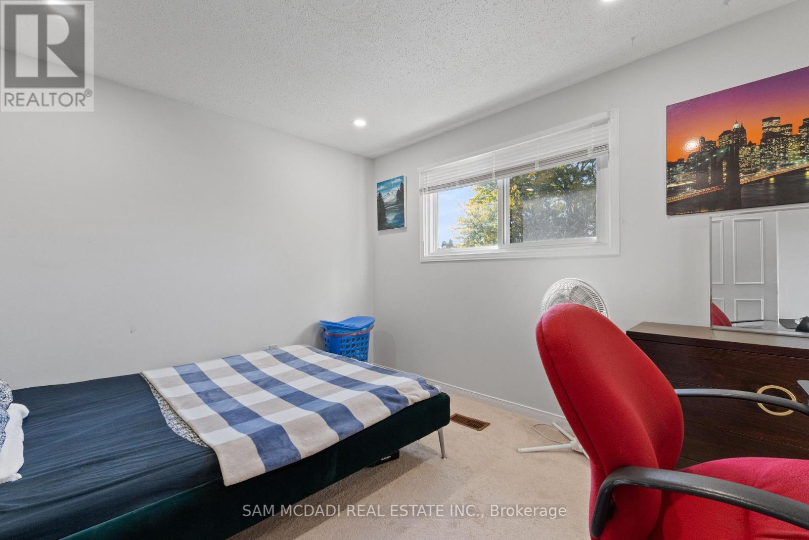 6906 Hickling Crescent, Mississauga, Ontario  L5N 5A8 - Photo 29 - W12450571