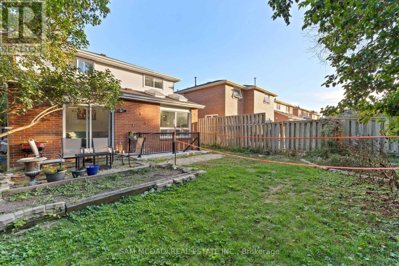 6906 Hickling Crescent, Mississauga, Ontario  L5N 5A8 - Photo 45 - W12450571