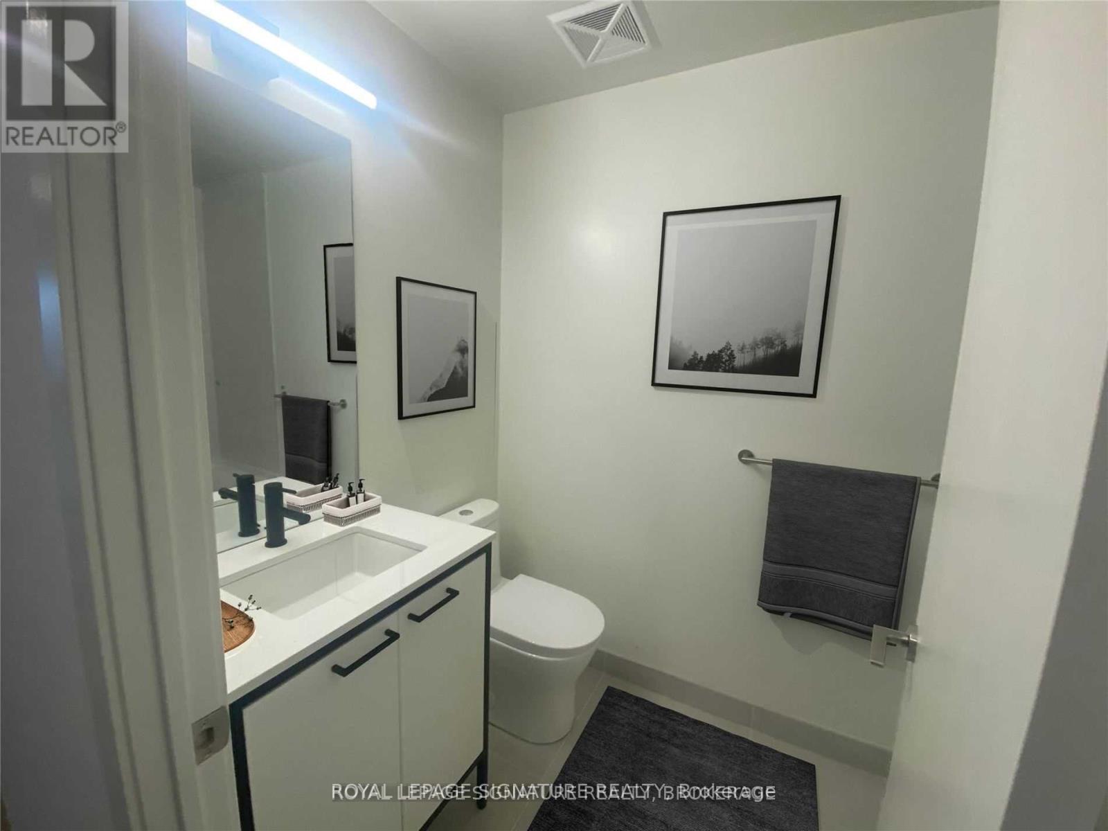 416 - 1808 St Clair Avenue W, Toronto, Ontario  M6N 0C1 - Photo 6 - W12450580