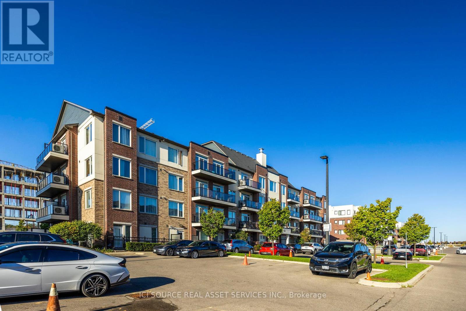 110 - 54 Sky Harbour Drive, Brampton, Ontario  L7A 0A1 - Photo 3 - W12450589