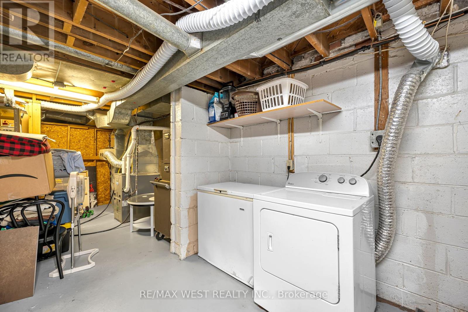 577 Drymen Crescent, Mississauga (Mineola), Ontario  L5G 2N9 - Photo 20 - W12450601