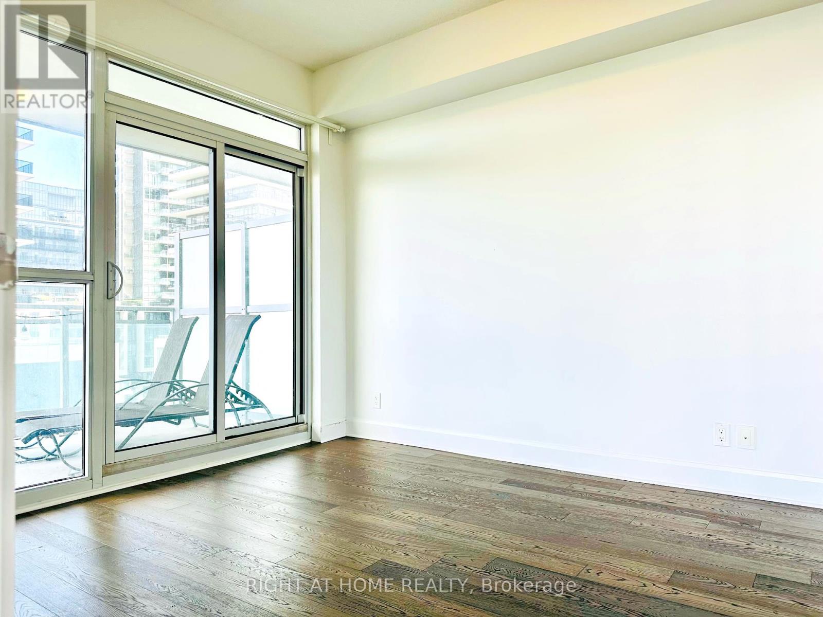 504 - 33 Shore Breeze Drive, Toronto, Ontario  M8V 0G1 - Photo 13 - W12450604