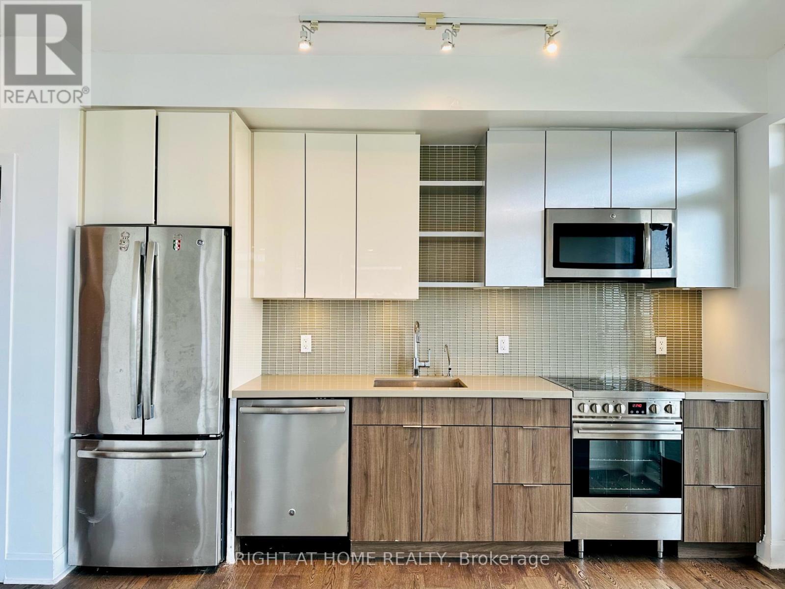 504 - 33 Shore Breeze Drive, Toronto, Ontario  M8V 0G1 - Photo 7 - W12450604