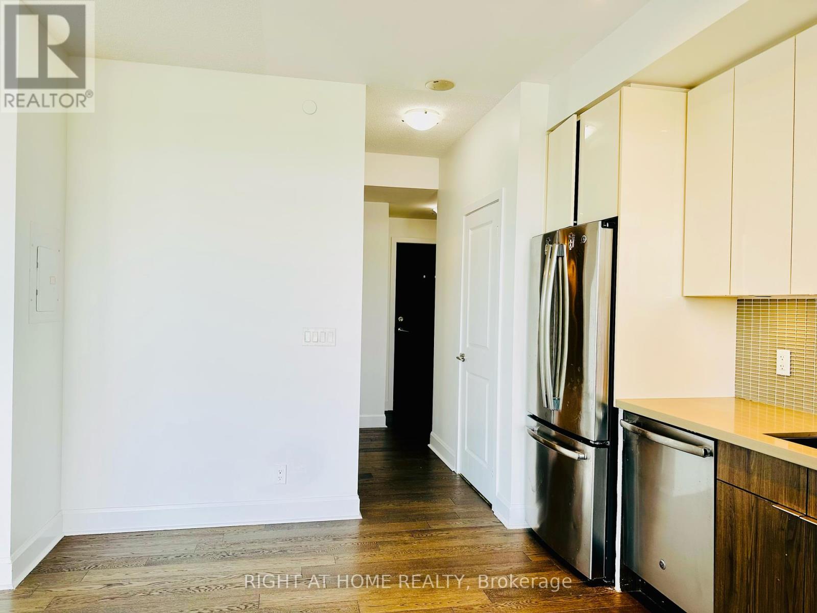 504 - 33 Shore Breeze Drive, Toronto, Ontario  M8V 0G1 - Photo 8 - W12450604