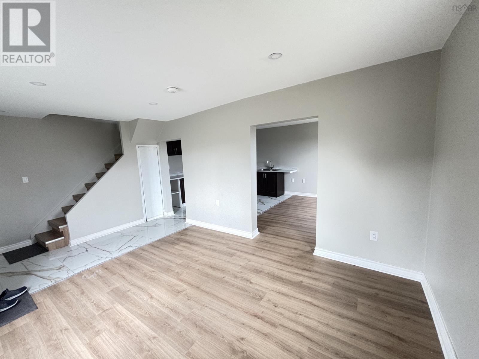 51 Second Street, Glace Bay, Nova Scotia  B1P 4E7 - Photo 5 - 202523273