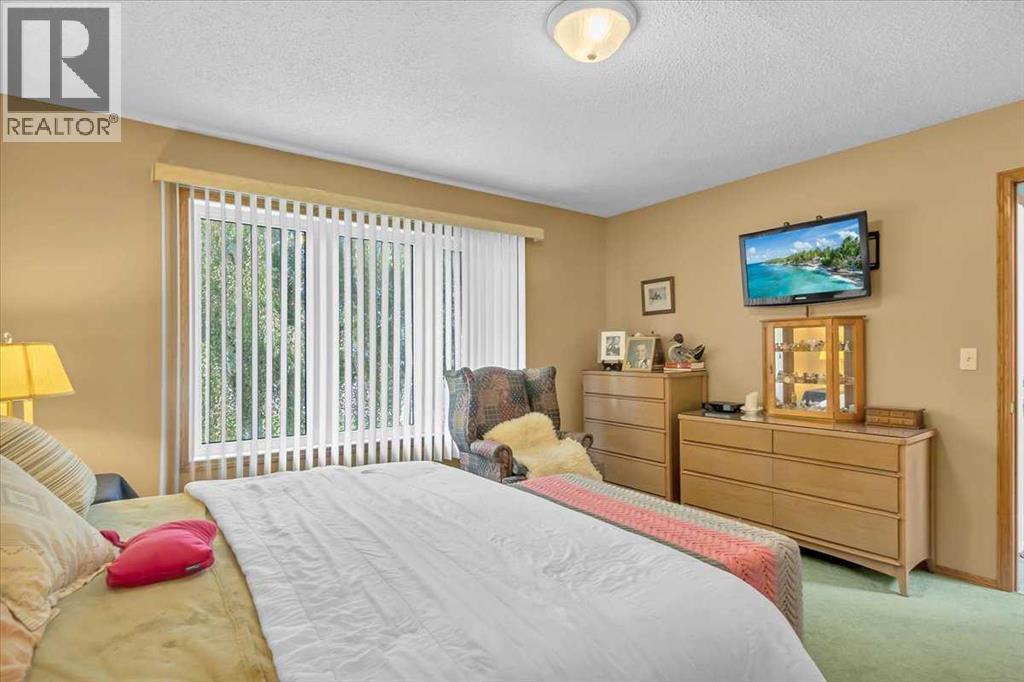 109 Monica Bay, Carstairs, Alberta  T0M 0N0 - Photo 19 - A2243924