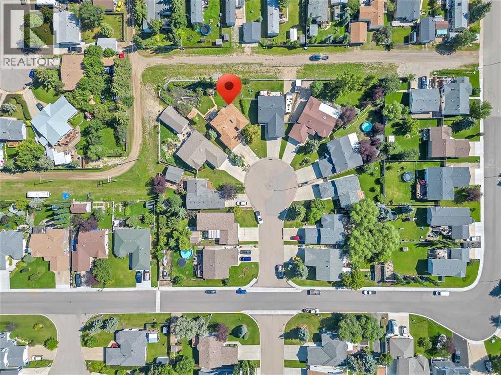 109 Monica Bay, Carstairs, Alberta  T0M 0N0 - Photo 46 - A2243924
