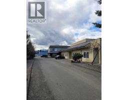 E 2435 Mansfield Dr Courtenay City