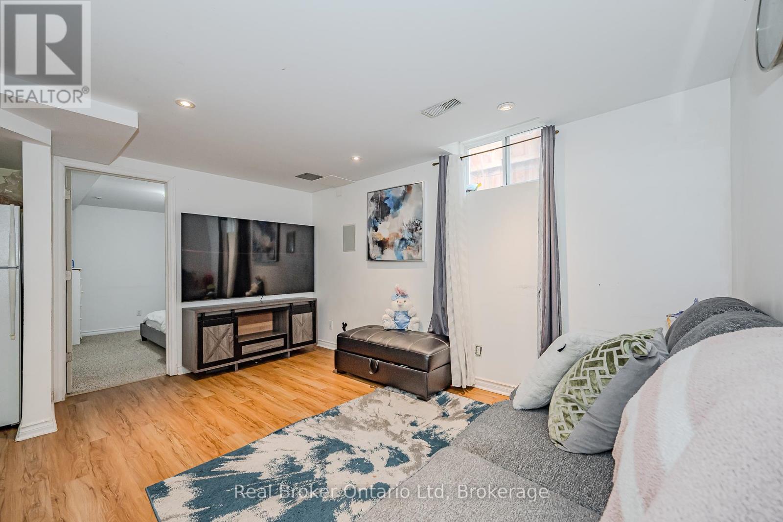 B - 14 Southcreek Trail, Guelph, Ontario  N1G 4Y8 - Photo 6 - X12450624