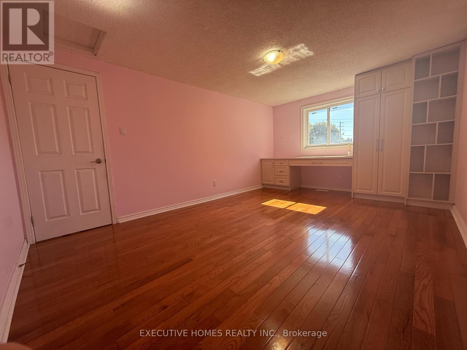 53 Chase Court, Markham, Ontario  L3S 1V6 - Photo 14 - N12449775