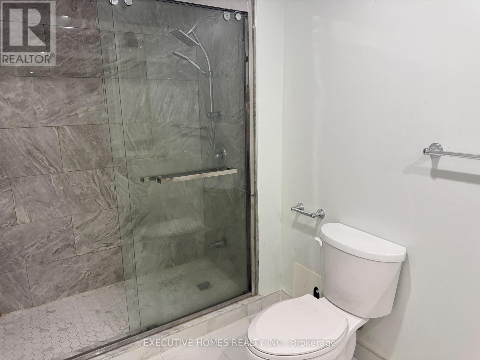 53 Chase Court, Markham, Ontario  L3S 1V6 - Photo 17 - N12449775
