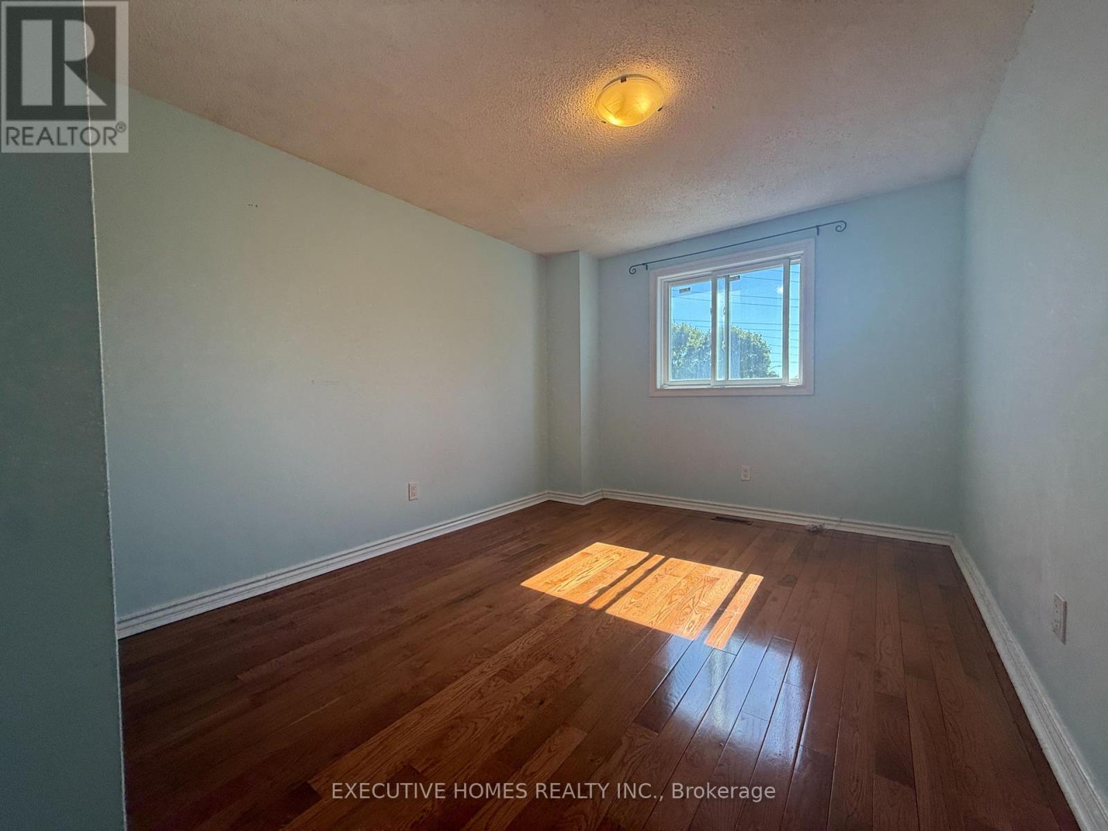53 Chase Court, Markham, Ontario  L3S 1V6 - Photo 19 - N12449775