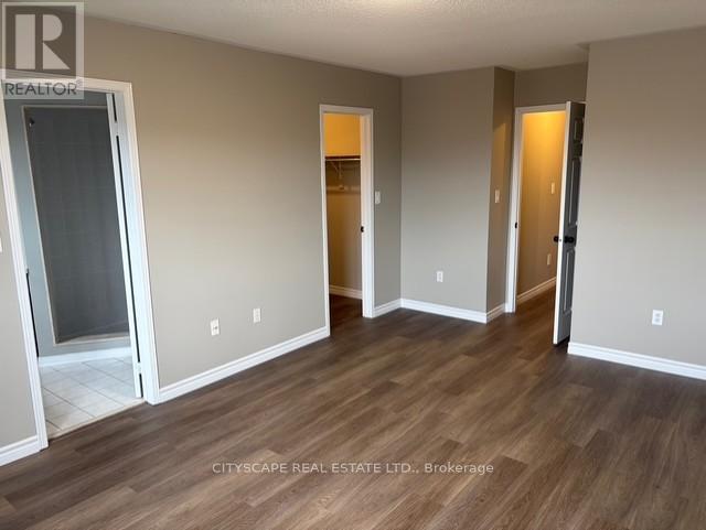 964 Sonoma Court, Mississauga, Ontario  L5V 2L4 - Photo 14 - W12450156